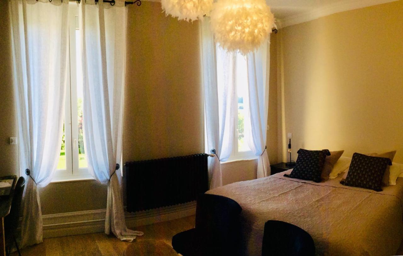 Hotel Les Sous Bois Saint-Laurent-de-Brevedent Esterno foto